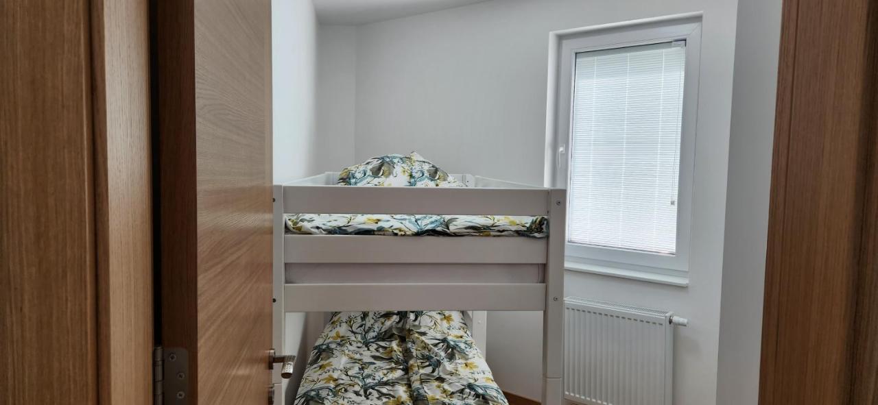 Brand New Two Bedroom And One Living Room Apartment In A Great Location! Szarajevó Kültér fotó