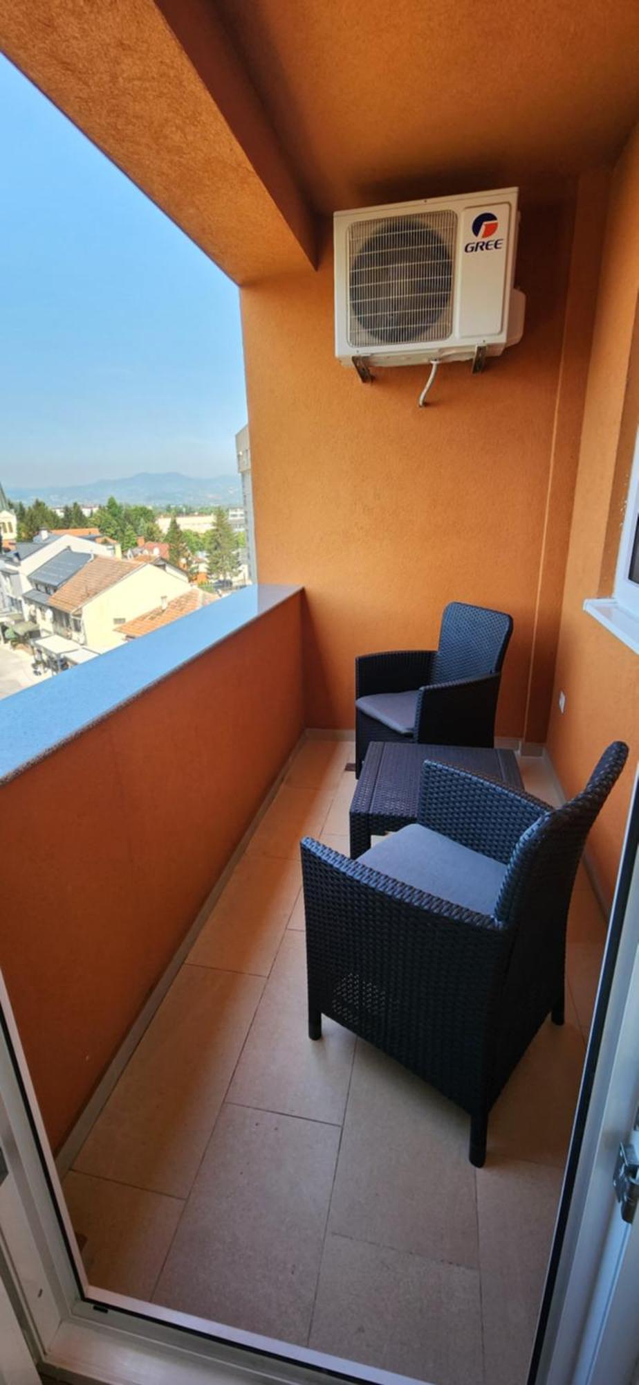 Brand New Two Bedroom And One Living Room Apartment In A Great Location! Szarajevó Kültér fotó